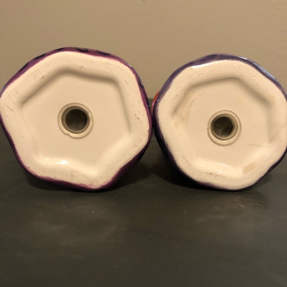 RHS - Pink and Red Hat Salt and Pepper Shakers - Picture 7 of 11